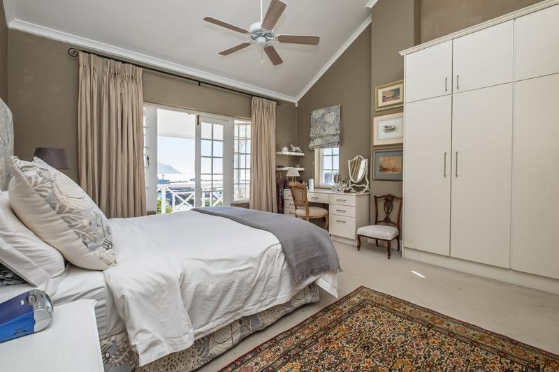 To Let 2 Bedroom Property for Rent in Simons Town Western Cape